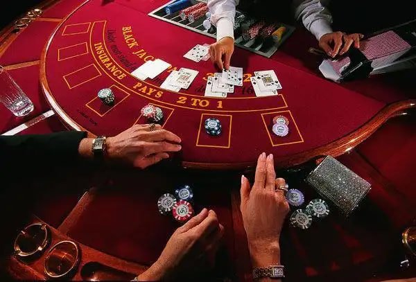 Antarmuka pemilihan shio di aplikasi 5unsur